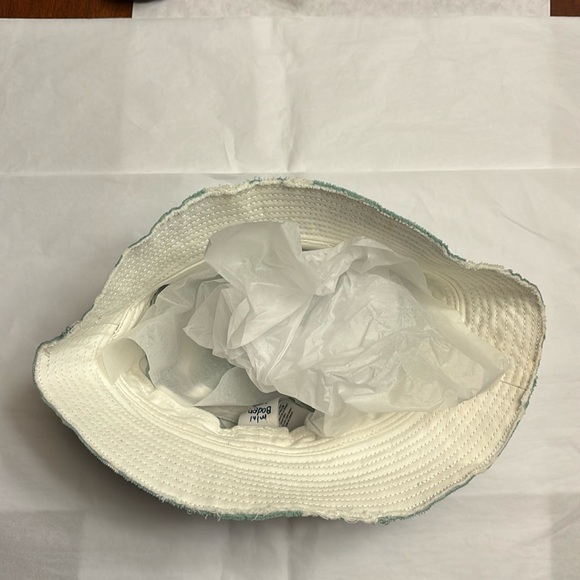 Mini Boden Cotton Bucket Hat Green Skulls Boys Sz 7-10 Years Sun - Picture 5 of 6